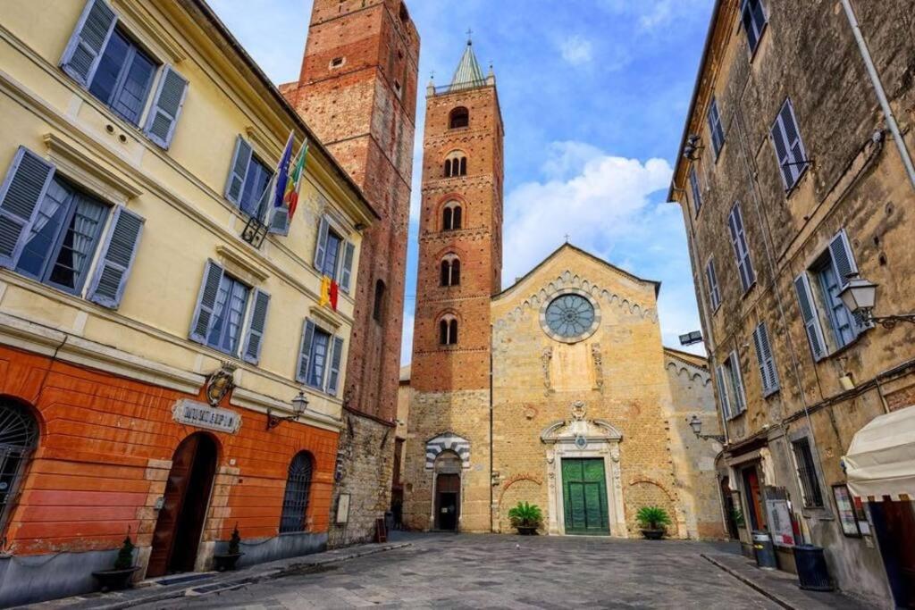 Ampio Appartamento Per 9 Persone A Pochi Passi Dal Mare Albenga Exterior foto